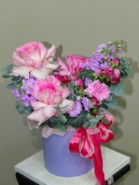 TCveti v korobke: kompozitciya «Rajskij ugolok»