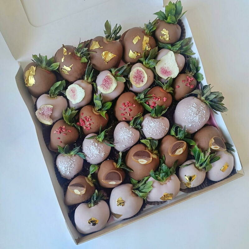 Набор с клубникой 30 шт в бельгийском шоколадеКлубника в шоколаде , премиум