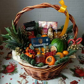Большая подарочная корзина Фруктовая корзина Новогодняя Корзина Зимний букет