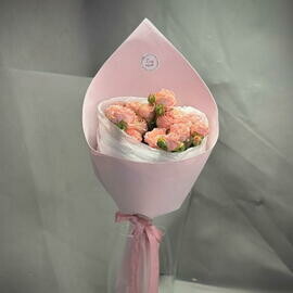 Ириска  Букет с кустовой розой Розы