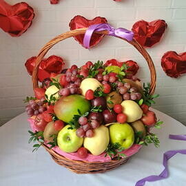 Фруктово-ягодная корзина  Фрукты Подарочная корзина