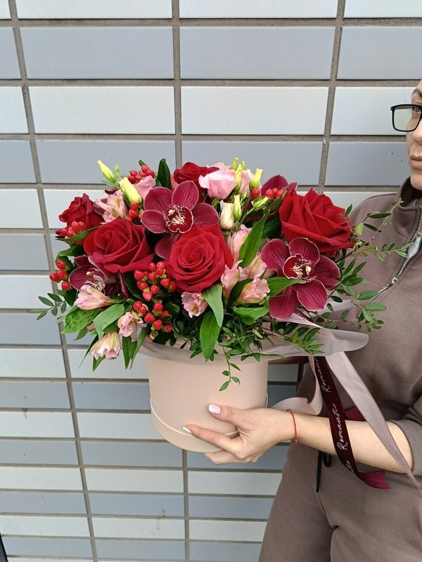 Kompozitciya s rozami i orhideej, premium