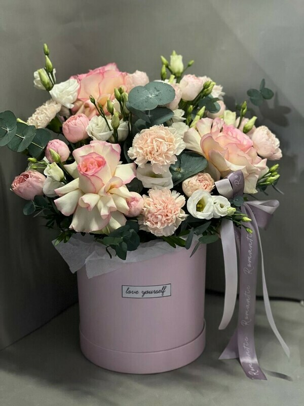 Шляпная коробка с французскими розами Французская роза Розовые Розы, стандартный