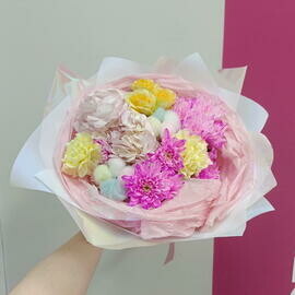 Dofaminovij buket s gortenziej , hlopkom i diantusami Gortenziya Hlopok Diantus Lyubimoj devushke