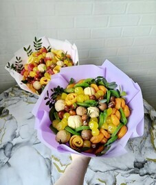 Koparativnie buketi s suhofruktami i oreshkami na 8 Marta  Suhofrukti !