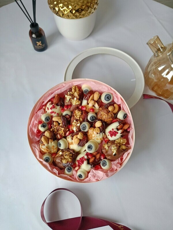 Finiki v shokolade, reduced