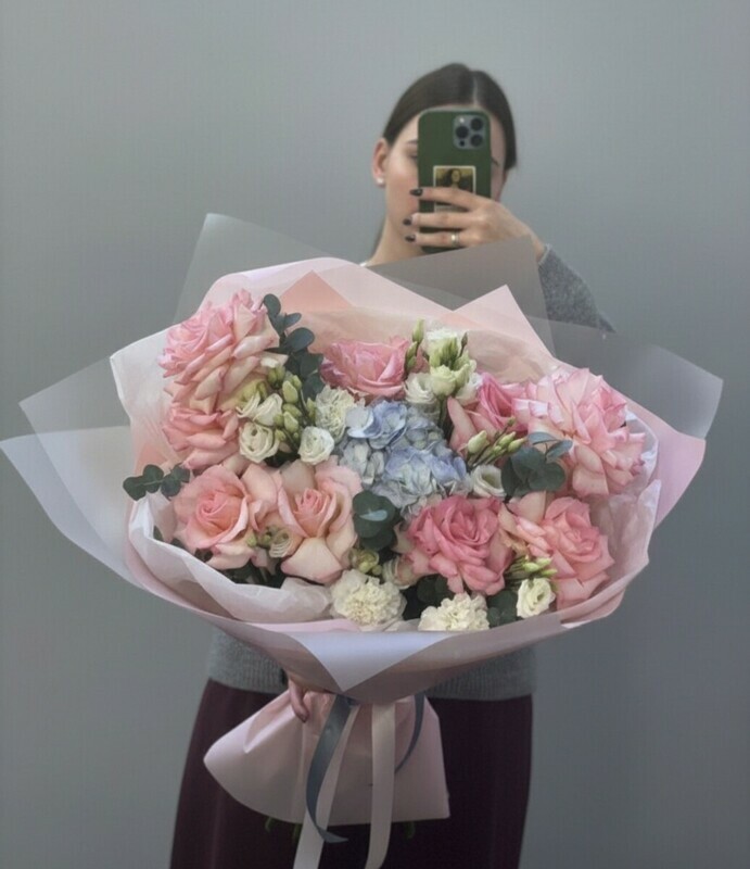 Шикарный букет с французскими розами Французская роза, премиум