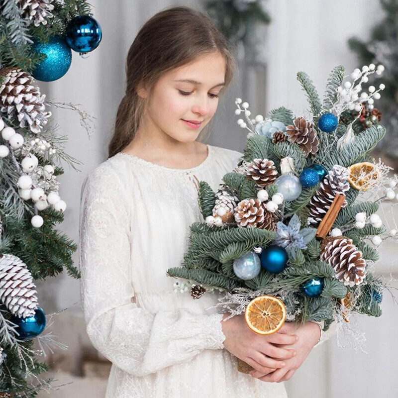 Северное сияние, новогодняя ель 