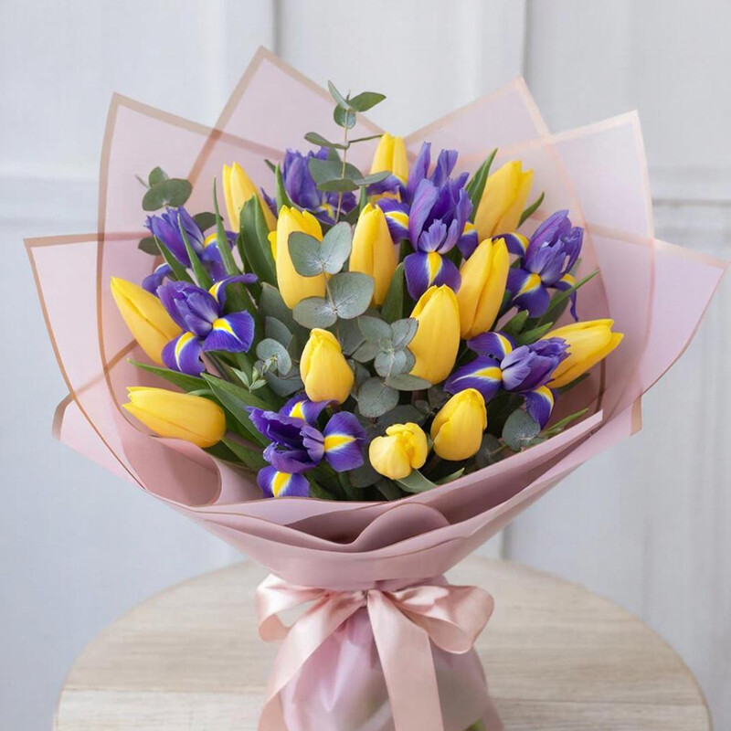 Букет тюльпан и ирис, премиум