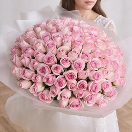 Buket 51 rozovaya roza