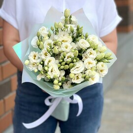 Букет из Белой Эустомы