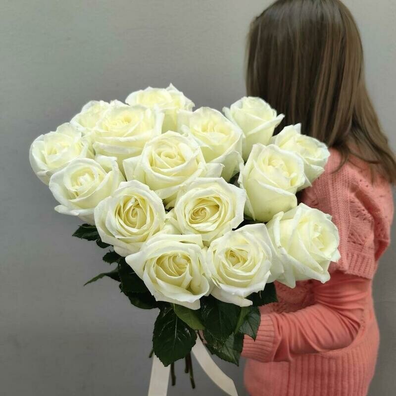 Monobucket of 15 white roses, standart