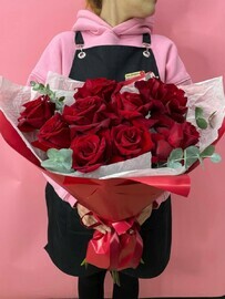 Букет французских роз с эвкалиптом