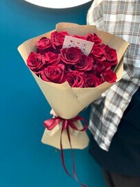 15 красных эквадорских роз