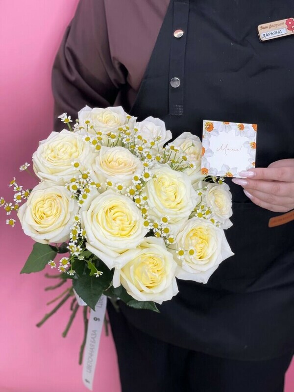 Пионовидные розы с ромашками, пионовидные розы с ромашками