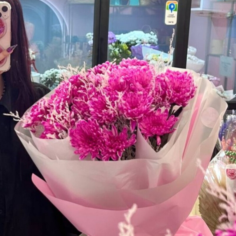 Букет из розовых хризантем, букет из кустовых розовых хризантем