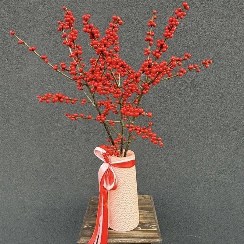 Моно букет из 3 веток Илекса , стандартный