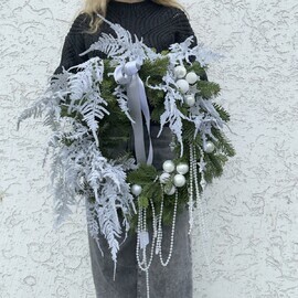 Венок из натуральной датской пихты Нобилиса из зимней коллекции «Морозные узоры»