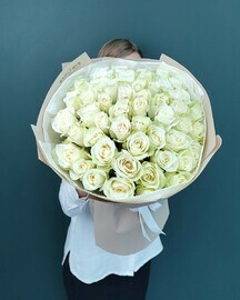 Белая роза 51шт