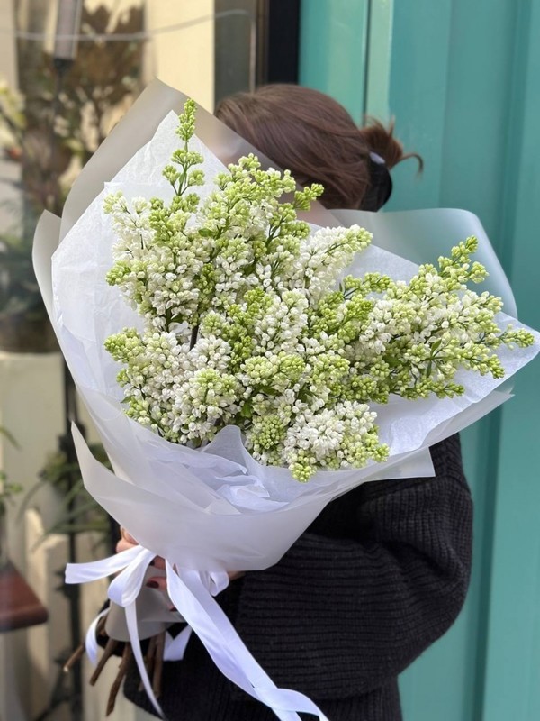Букет из белой голландской сирени , букет белой сирени