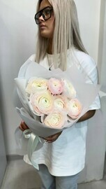 Букет из  ранункулюсов 
