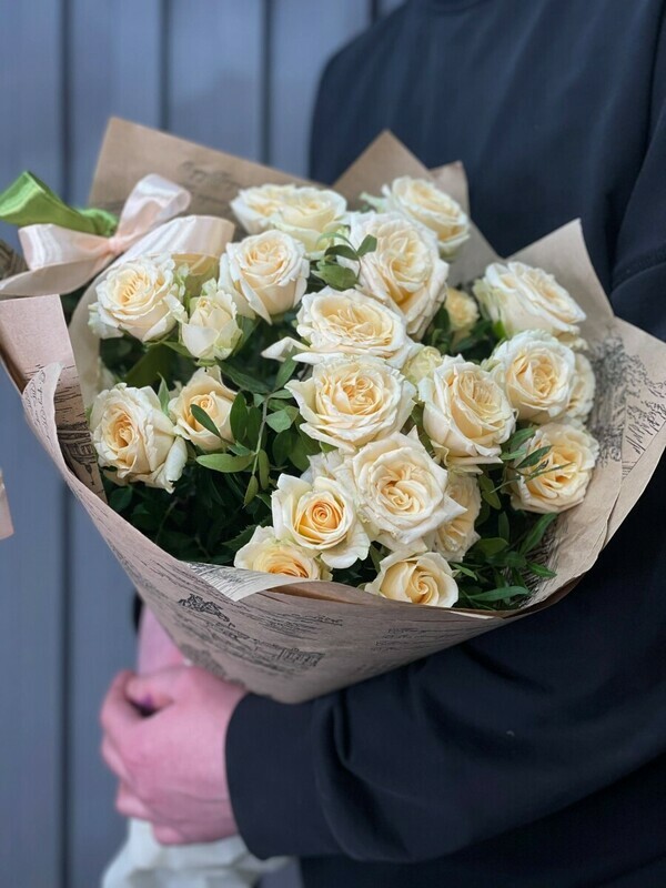 букет из кустовой розы , стандартный