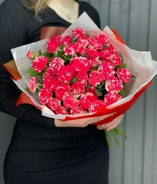 букет из кустовой розы 