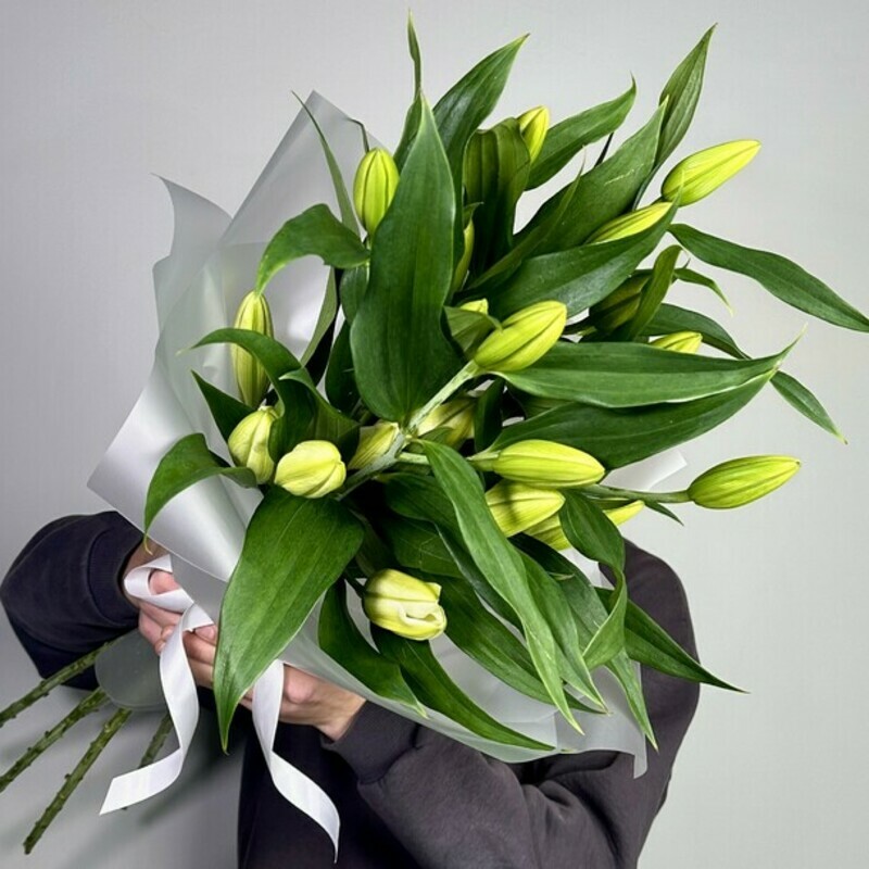Букет из ароматной белой лилии , букет из белых лилий