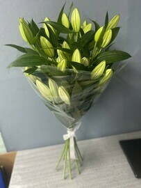 Белые лилии 