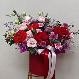 Цветы в коробочке "Винный вкус"