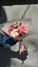 Buket sbornij v nezhnih ottenkah