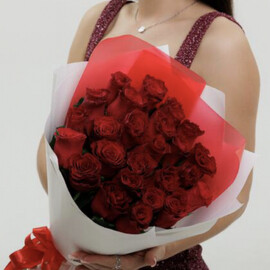 Букет из 25 красных роз