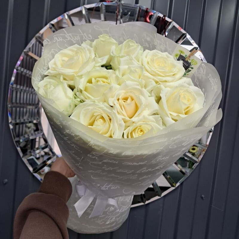 Buket iz 11 roz, reduced