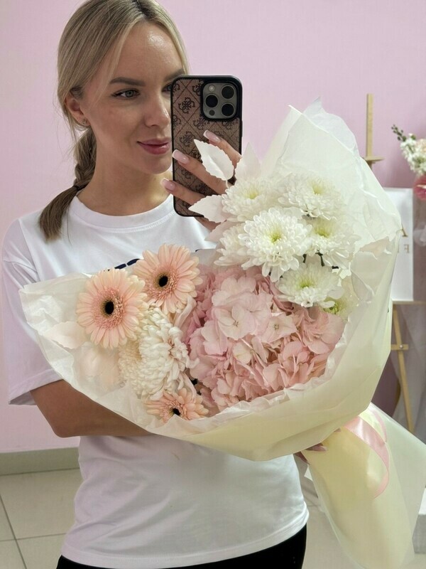 Buket s gortenziej, standart