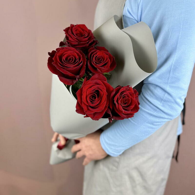 Monobuket iz krasnih roz premium, standart