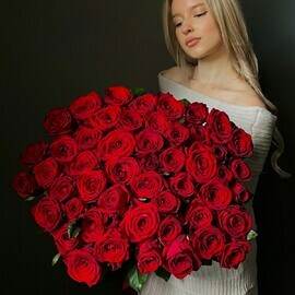 Букет из красных роз 60 см / Цветы и букеты