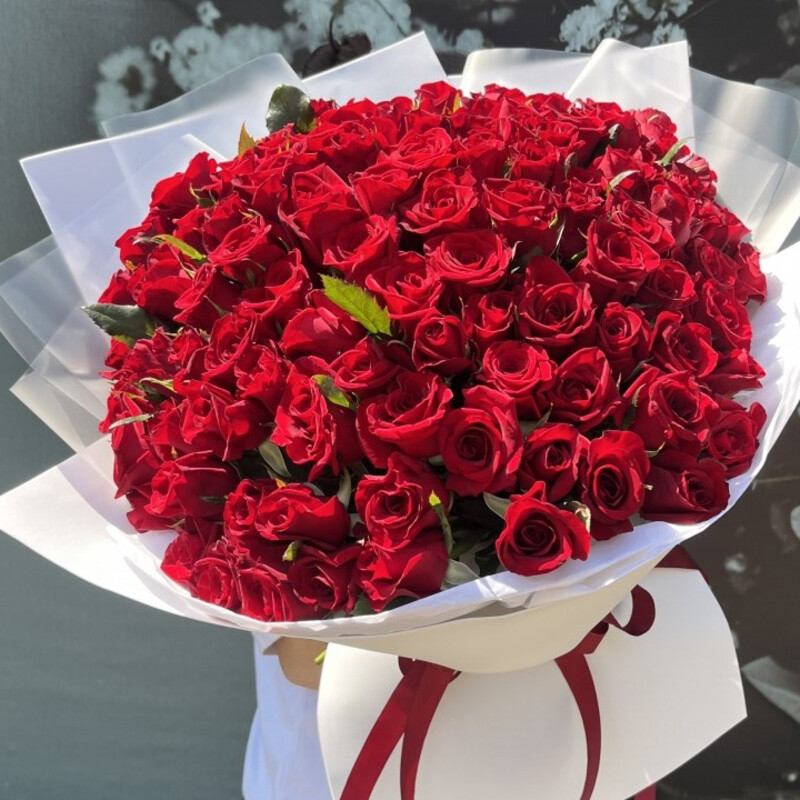 Buket iz 101 krasnoj rozi, standart