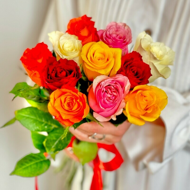 11 разноцветных  роз, 11 разноцветных  роз