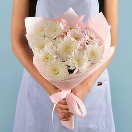 Букет из 3 кустовых хризантем