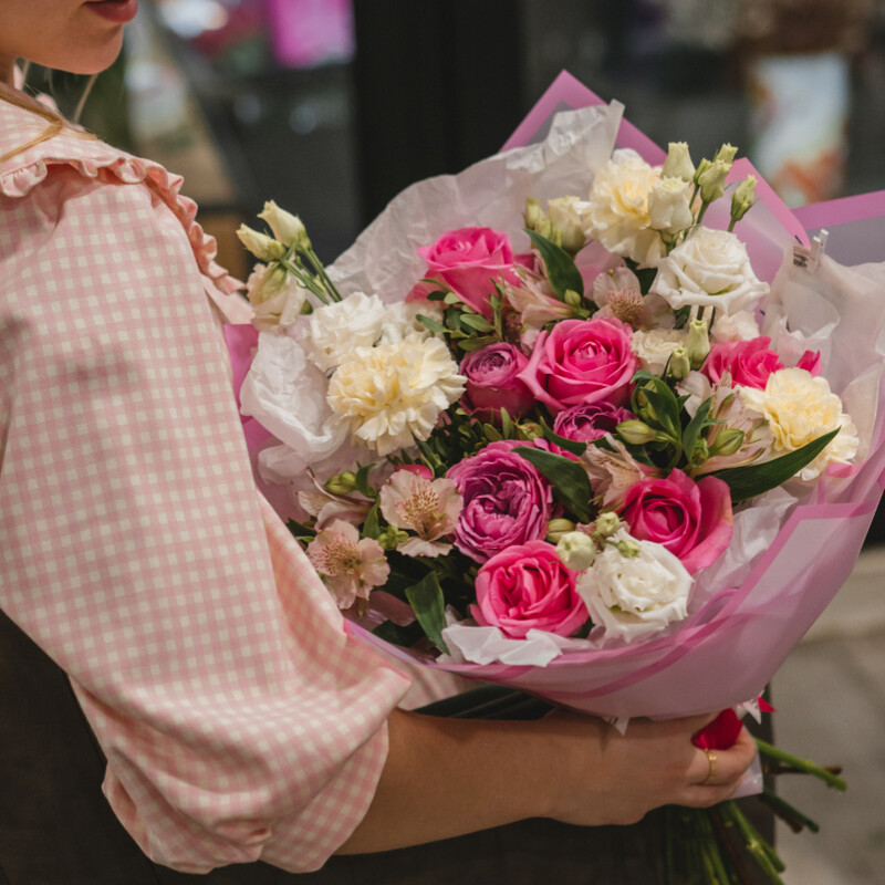 Sbornij buket v nezhnih tonah, premium