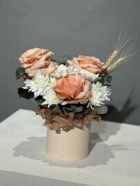 Композиция с пионовидными розами 