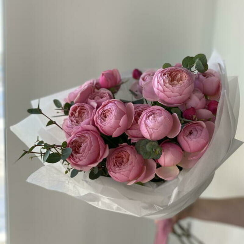 Buket iz pionovidnih roz Sil_va Pink, standart