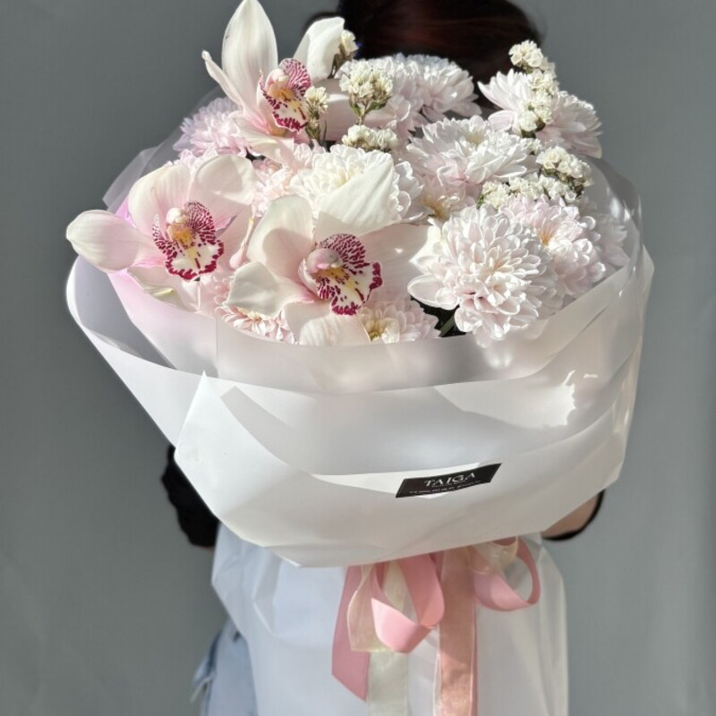 Buket iz hrizantem i orhidej, standart