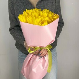 Букет из 21 желтого тюльпана