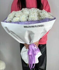 Букет из 11 веток хризантем