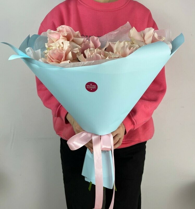 Букет из 7 французский роз, стандартный