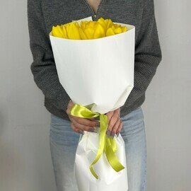 Buket iz 15 zheltih tyul_panov