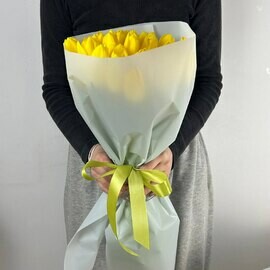 Букет из 25 желтых тюльпанов