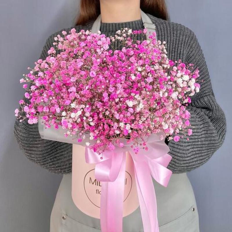 TCveti v korobke s rozovoj gipsofiloj, 5 gipsofil