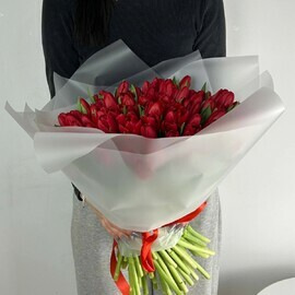 Buket iz 101 krasnogo tyul_pana